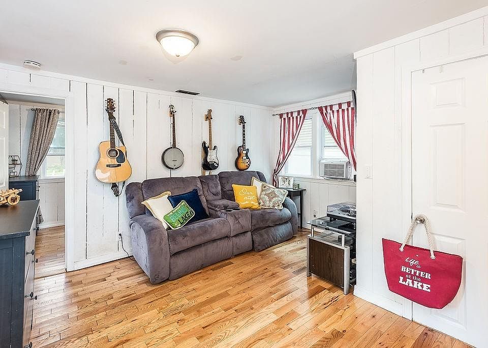 21 King Philip Rd, Norton, MA 02766 Zillow