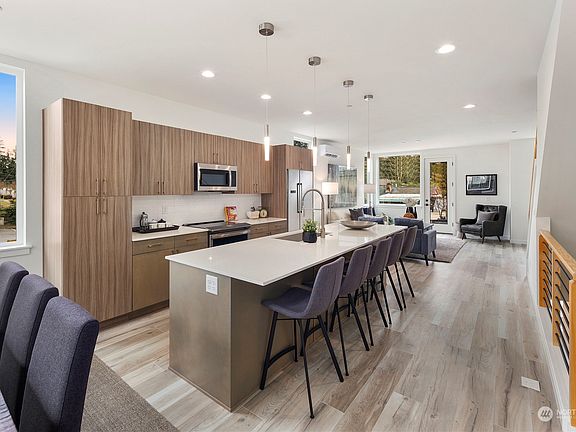 4th image of 22902 56th Avenue W #D