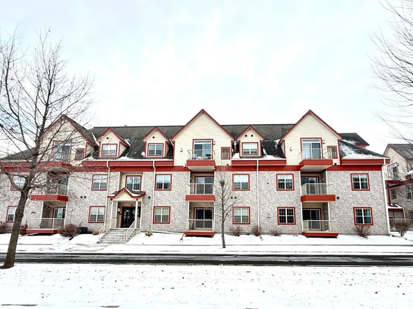 955 Liberty Blvd Unit 104, Sun Prairie, WI 53590