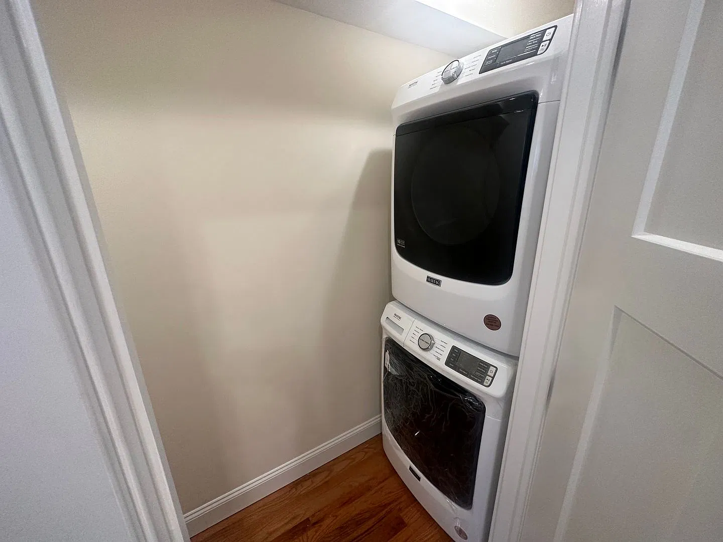 112 Hudson St — Photo 4