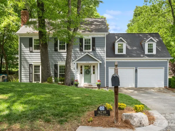 9238 Deer Spring Ln, Charlotte, NC 28210
