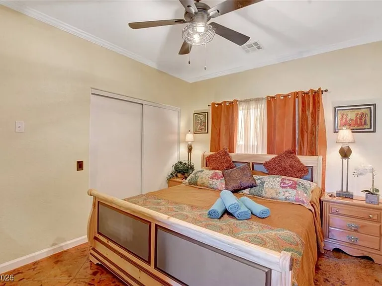 481 Benedict Dr — Photo 9