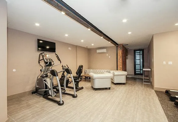 Rented by Evergreen Apartments BK | media 79