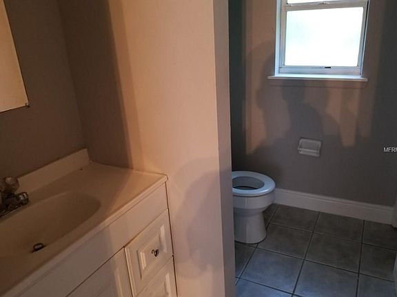 3rd image of 1603 Palmway St
