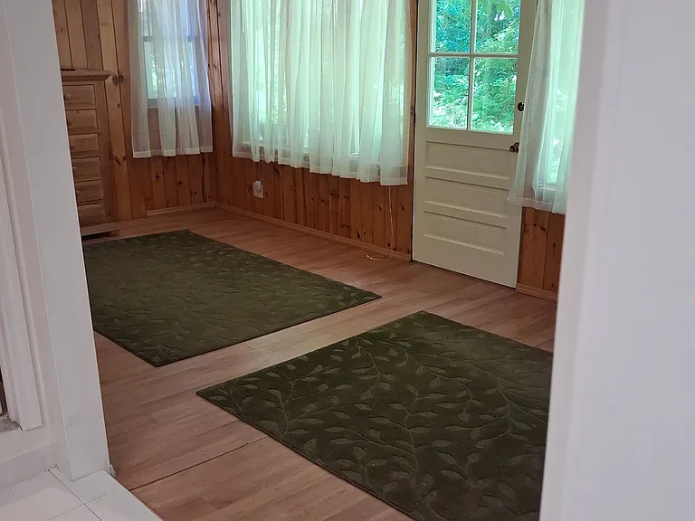 100 Forshay Rd #2 — Photo 6