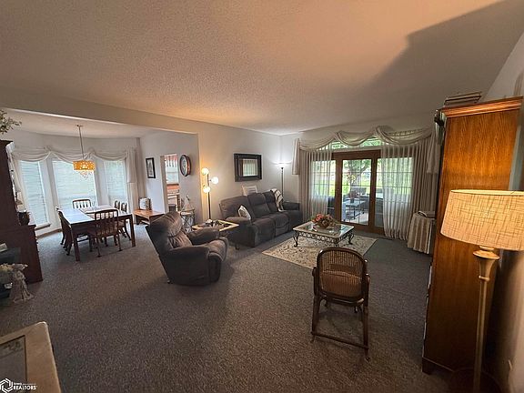 3rd image of 1508 Orchard Meadow Dr APT B