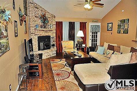 4th image of 1006 Arborside Dr