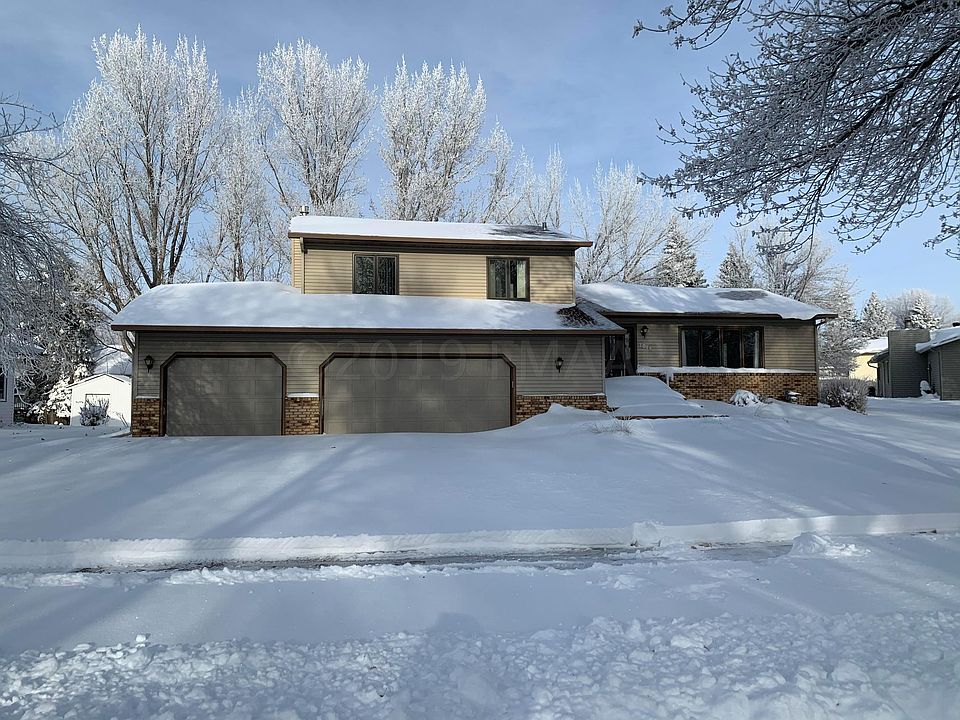 1st image of 3014 16th Ave S