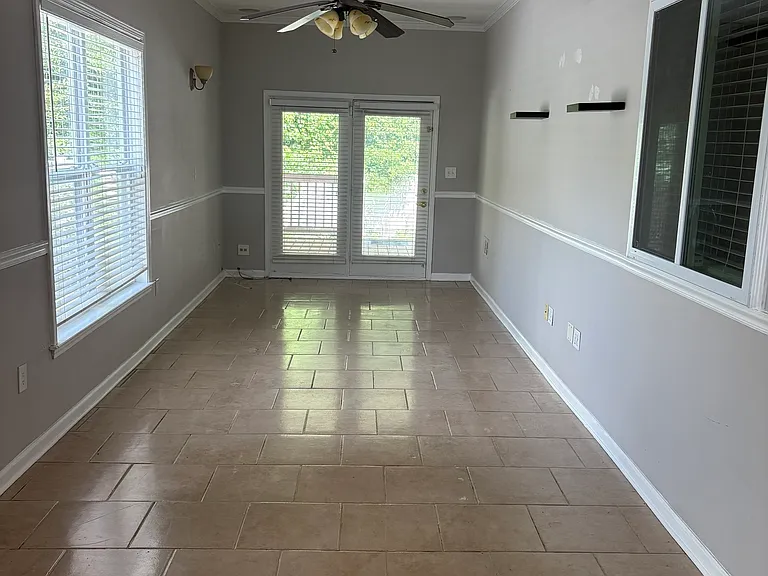 403 Saint Dunstans Ct — Photo 12