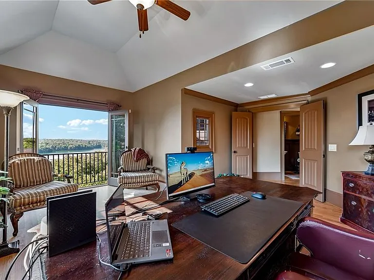 6407 Grand Marina Cir — Photo 67