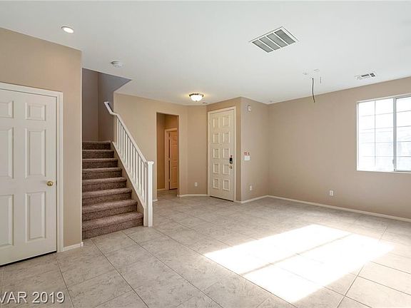 3rd image of 9771 Spinnaker Creek Ave