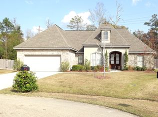 200 Coquille Ln, Madisonville, LA 70447