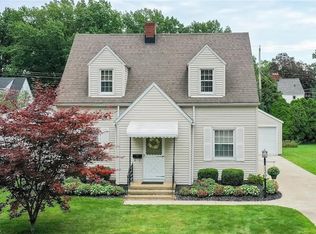 2455 17th St, Cuyahoga Falls, OH 44223