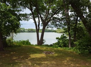 33 Gleason St, Cranston, RI 02910