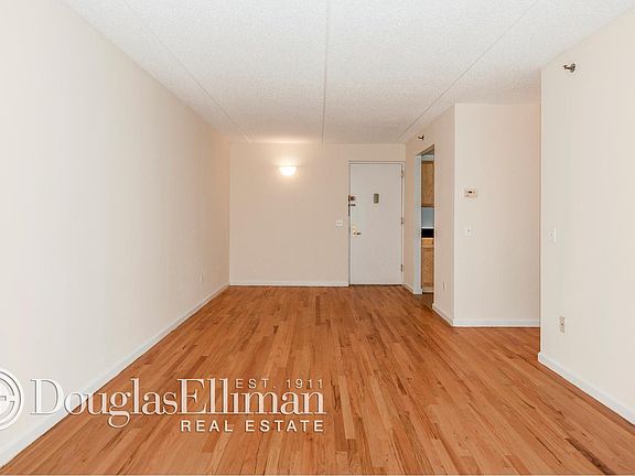 4th image of 1831 Madison Ave APT 2I