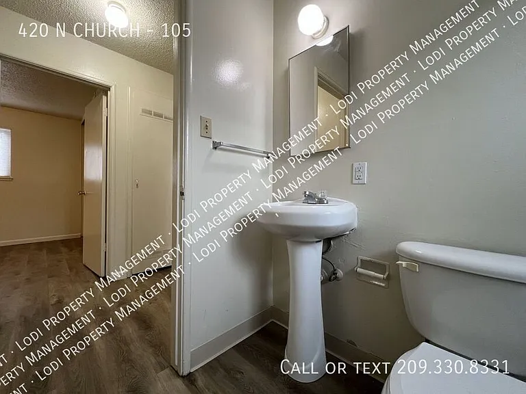 420 N Church St #105 — Photo 8