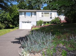 19 Fort Worth Pl, Monroe, NY 10950