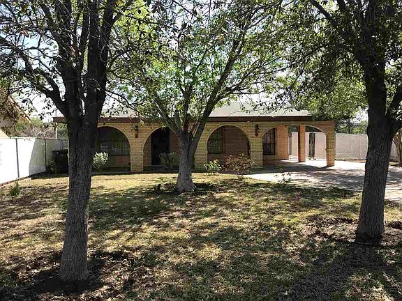 2nd image of 211 S Espana Dr
