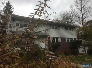 214 Dumont Ave, Dumont, NJ 07628