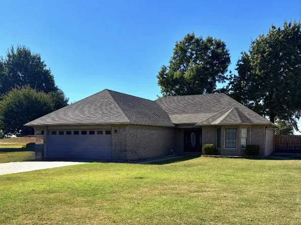 523 Leigh, Gosnell, AR 72315