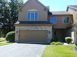 185 Santa Fe Ln, Willow Springs, IL 60480