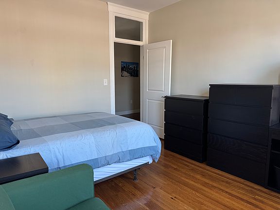 3rd image of 85 Park Dr APT 22