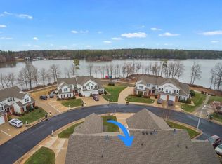 6318 Lookout Point Cir, Midlothian, VA 23112