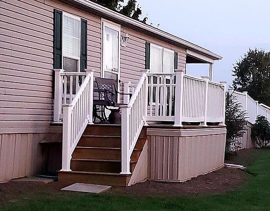 Side Yard @ Deck
