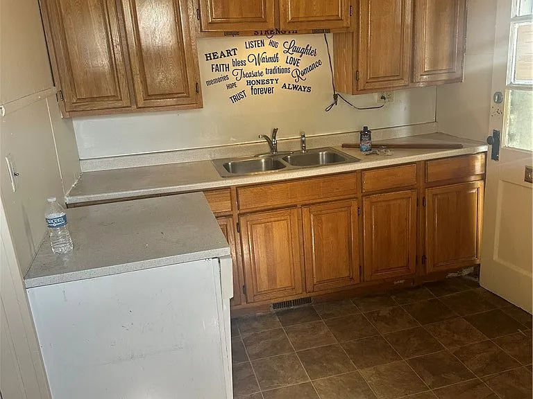26 Windcrest Dr #24 — Photo 4