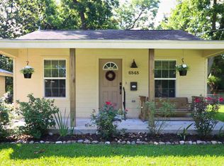 6848 Washington St, Groves, TX 77619