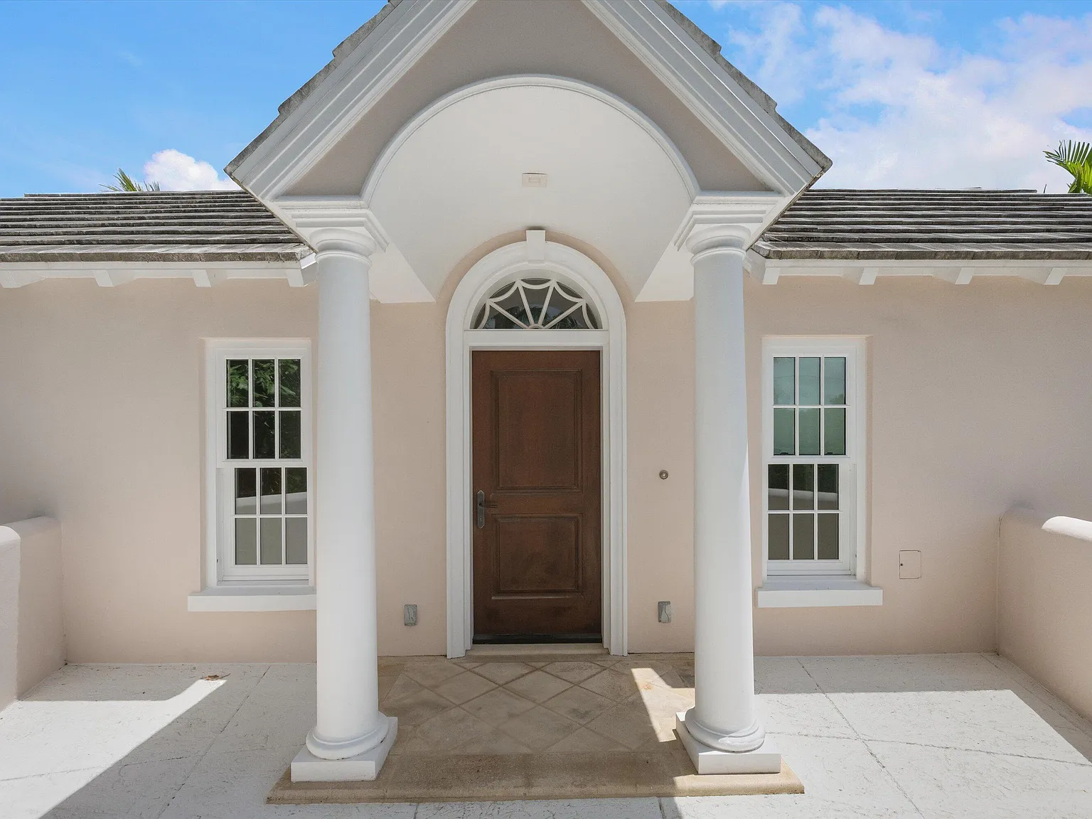 4 bed, 4.0 bath, 3389 sqft, $62,500 — Photo 4