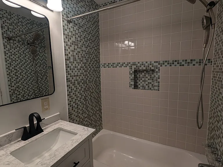 7232 Donnell Pl #D7 — Photo 12