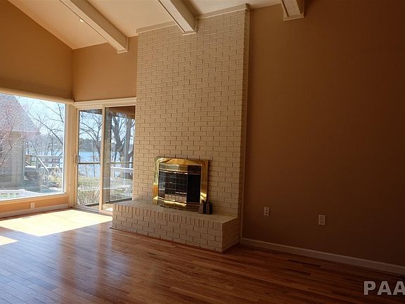 4th image of 362 Charter Oak Pl