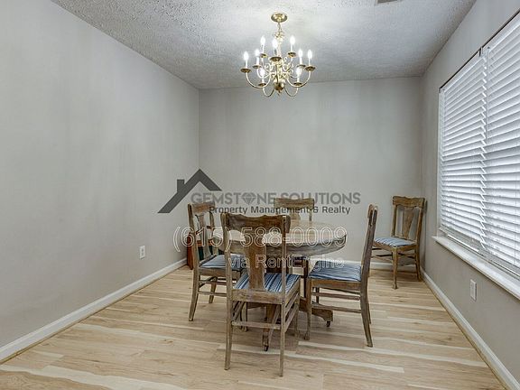 4th image of 668 Flintlock Ct