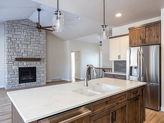 2nd image of N3933 Wettering Way