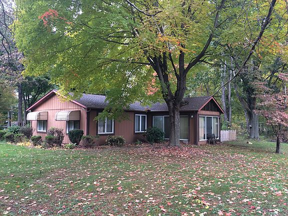 5th image of 1898 Piercy Dr