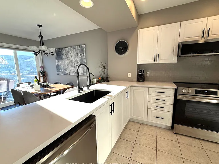 305 Grey Seal Cir — Photo 8