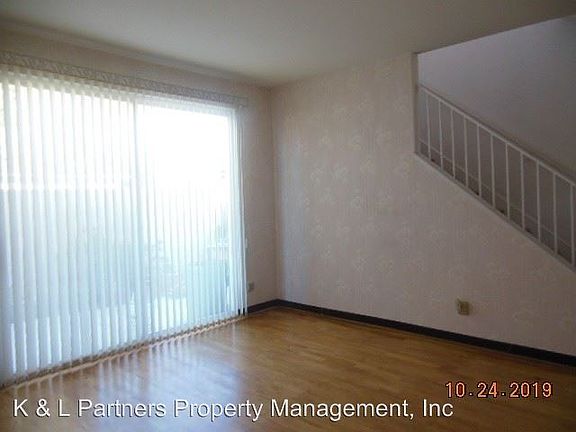 3rd image of 9554 Capricorn Way