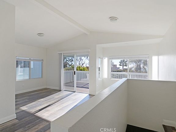 3rd image of 31725 Virginia Way #31725