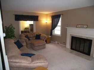 63 Wyndham Rd, Rochester, NY 14609