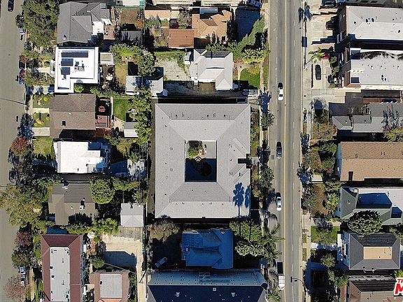 4th image of 443 S Wilton Pl #22