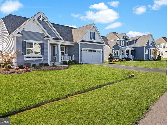 5th image of 29688 Patrick Henry Cir