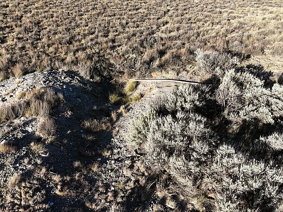 3rd image of 4855 N Peak View Rd