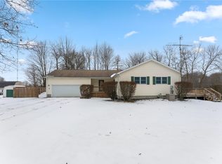 8 Elliot Rd, West Middlesex, PA 16159