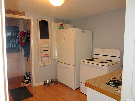 5th image of 266 Girard Ave