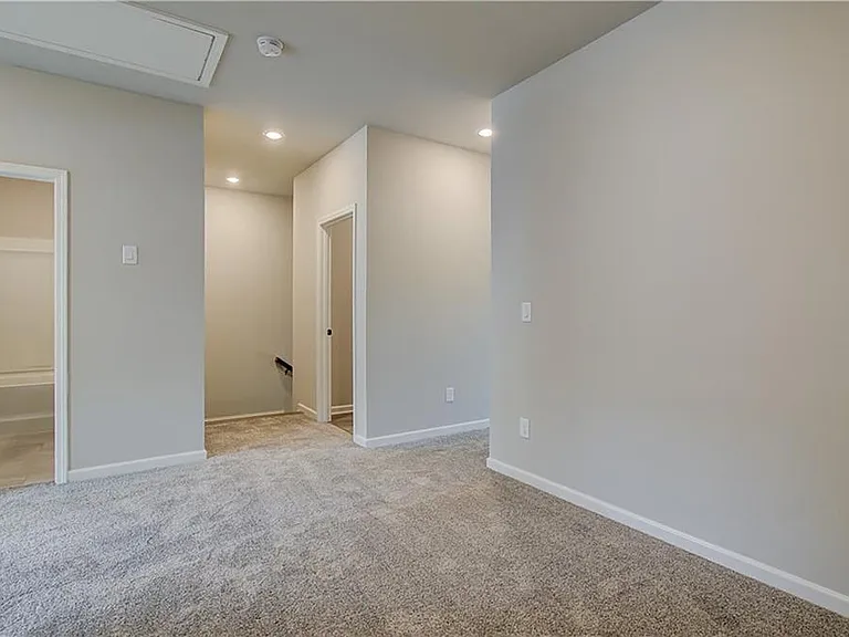4745 Cypress Park Dr — Photo 13