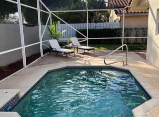 5072 Alencia Ct, Delray Beach, FL 33484