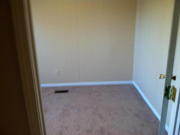 5th image of 8516 Foust Dr