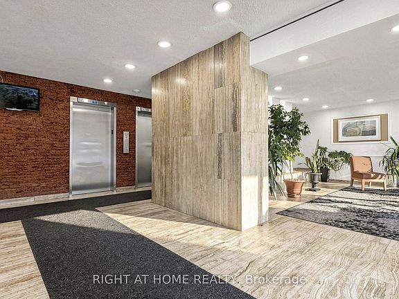 5th image of 335 Driftwood Ave #1201