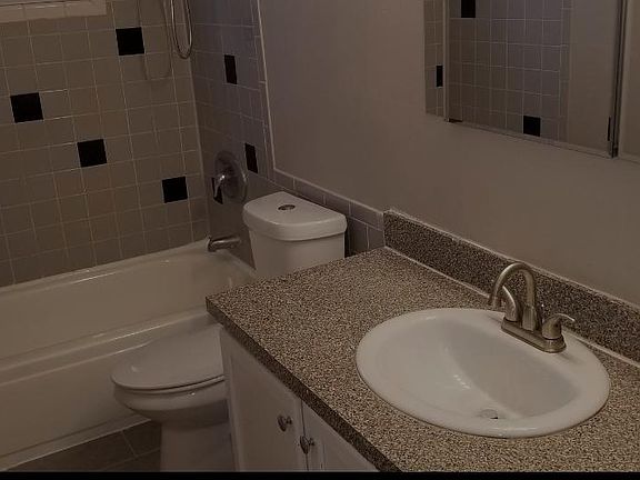 4th image of 7623 Brentwood Dr #7623